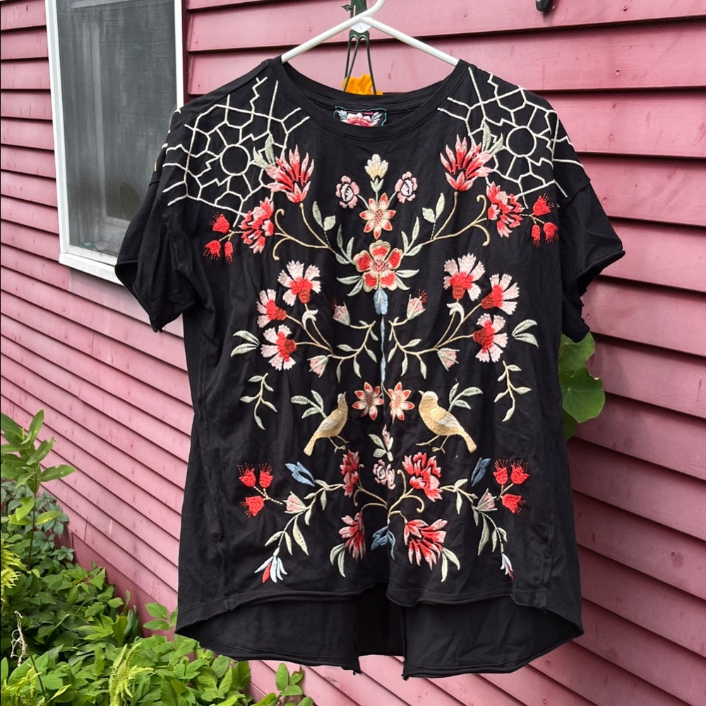 Johnny Was oversized embroidered top